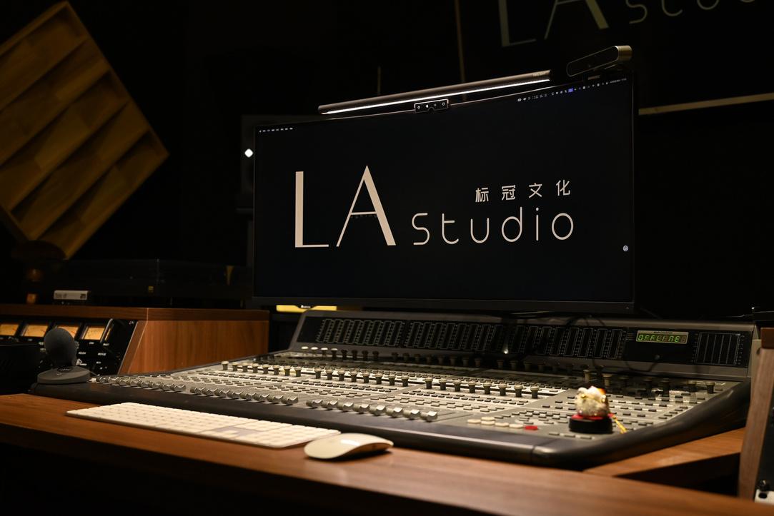 LA Studio Avid C|24控制台与录音室